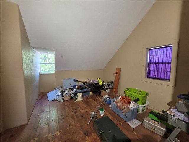 939 Benavides St, Robstown, TX 78380