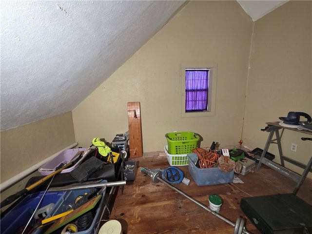 939 Benavides St, Robstown, TX 78380