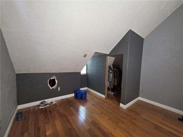 939 Benavides St, Robstown, TX 78380