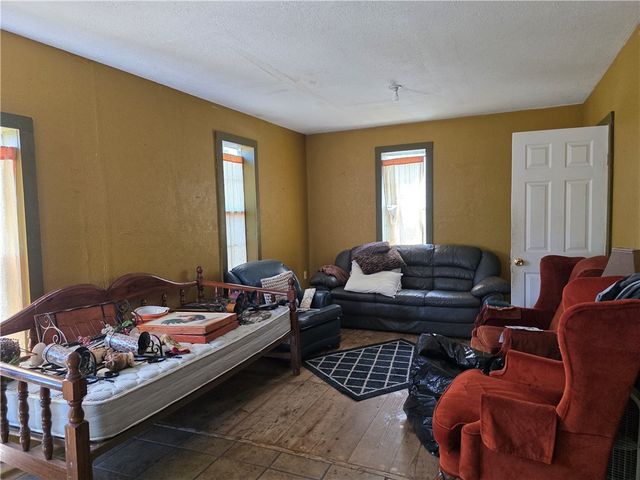 939 Benavides St, Robstown, TX 78380