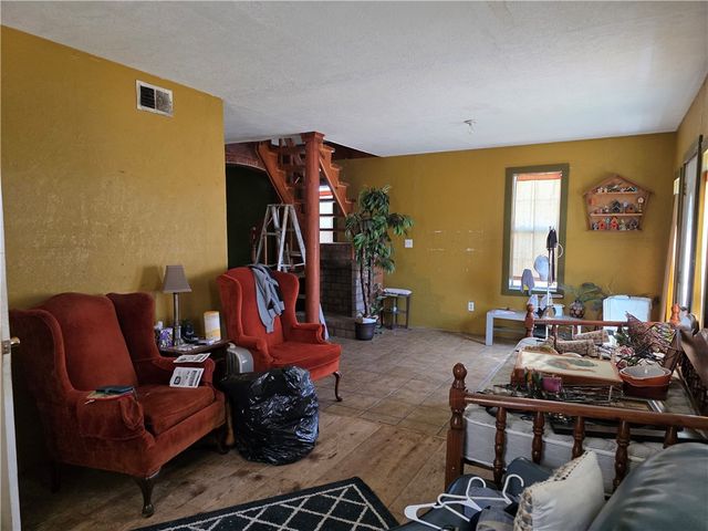 939 Benavides St, Robstown, TX 78380