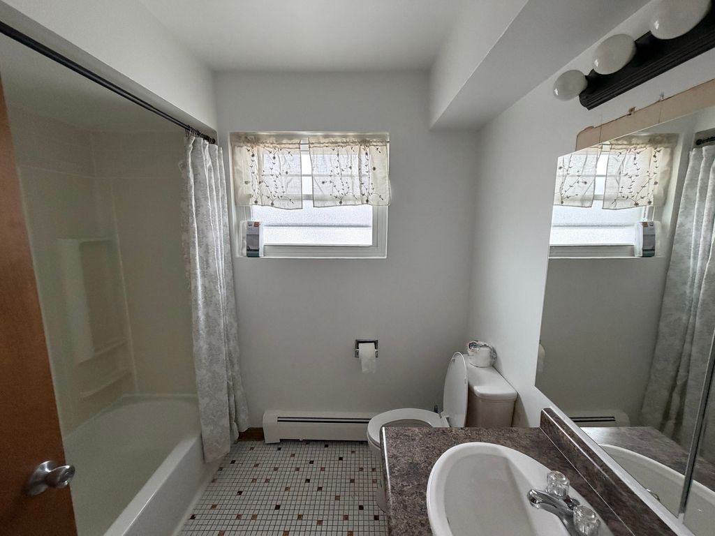 1980 Howard Avenue, Des Plaines, IL 60018 — photo 5