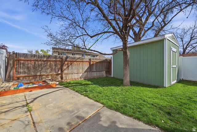 9609 S TJ DR, Sandy, UT 84070