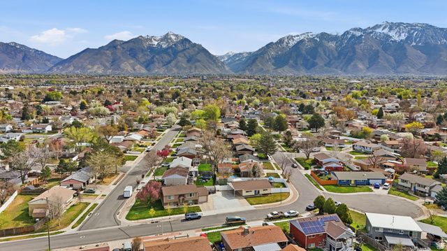 9609 S TJ DR, Sandy, UT 84070