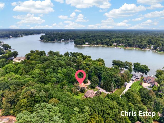 18127 Lovell Road, Spring Lake Twp, MI 49456