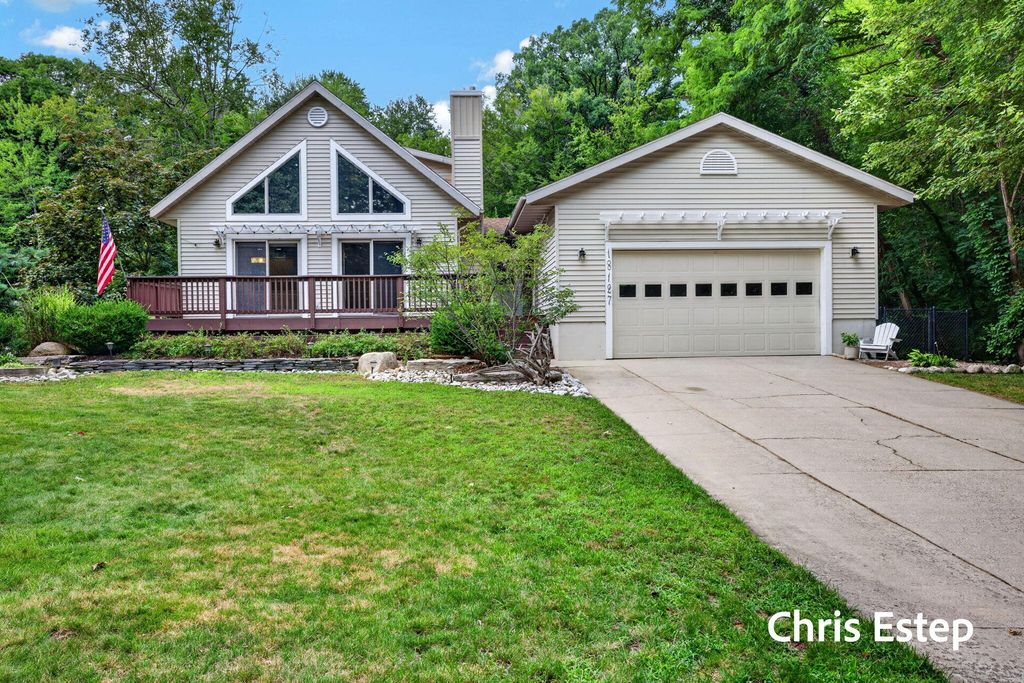 18127 Lovell Road, Spring Lake Twp, MI 49456