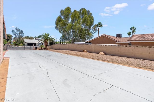 1765 Belcastro Street, Las Vegas, NV 89117