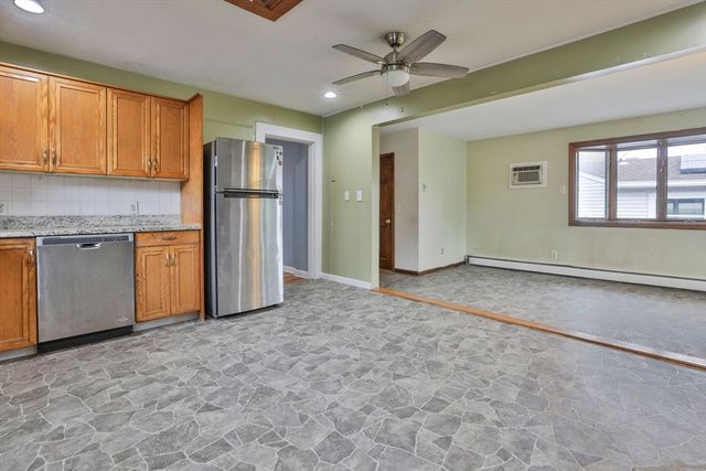 3 Munroe St, Haverhill, MA 01830