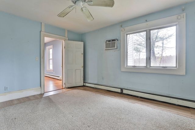 3 Munroe St, Haverhill, MA 01830