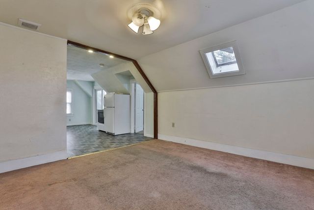 3 Munroe St, Haverhill, MA 01830