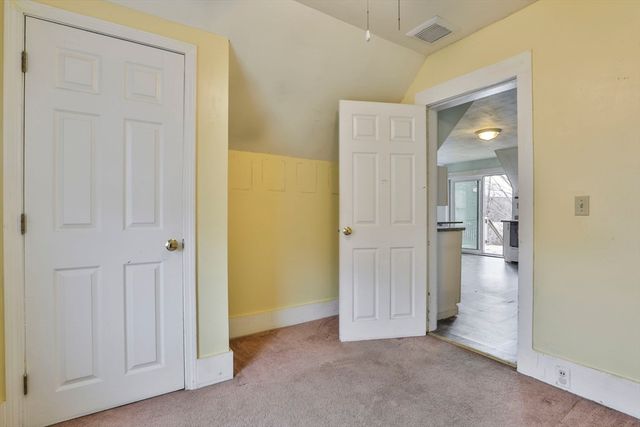 3 Munroe St, Haverhill, MA 01830