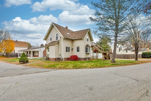 3 Munroe St, Haverhill, MA 01830