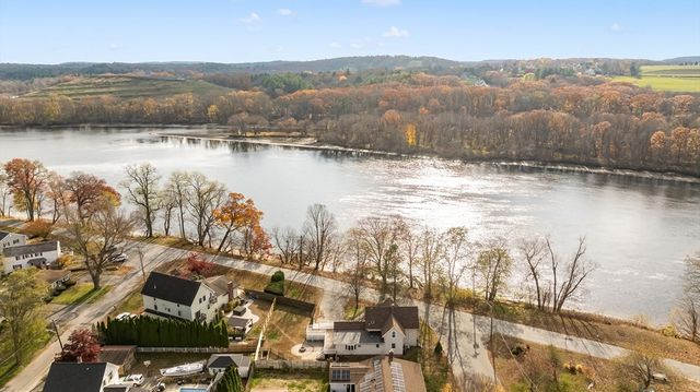 3 Munroe St, Haverhill, MA 01830