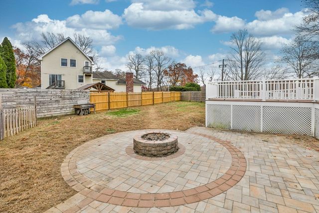 3 Munroe St, Haverhill, MA 01830