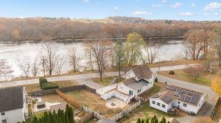 3 Munroe St, Haverhill, MA 01830