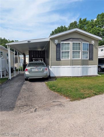 266 Bender Street NE 15, Navarre, OH 44662