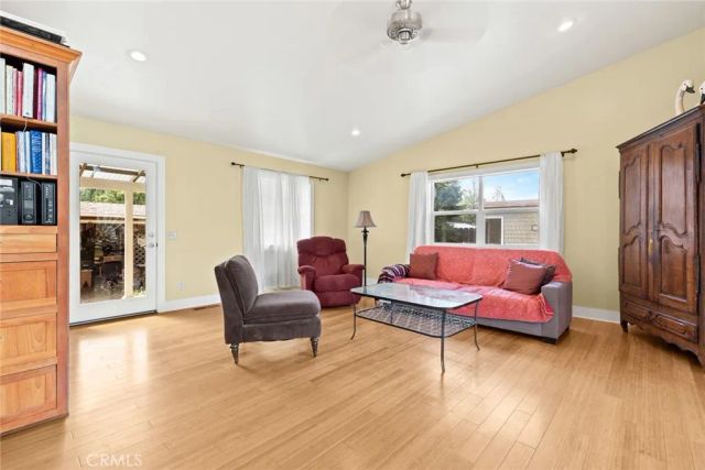 10 Roseanna Court, Chico, CA 95973