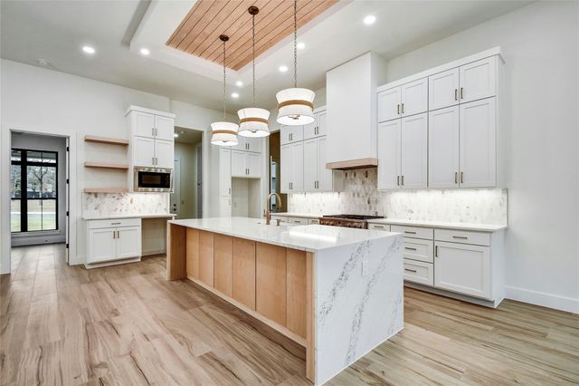 2141 Stone Meadow, Fredericksburg, TX 78624