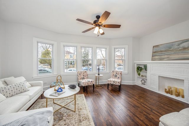 2820 N Sayre Avenue, Chicago, IL 60634