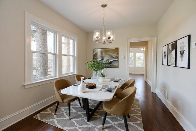 2820 N Sayre Avenue, Chicago, IL 60634