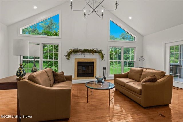 17106 Deer Crossing Trail, Louisville, KY 40023