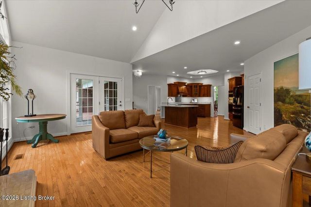 17106 Deer Crossing Trail, Louisville, KY 40023