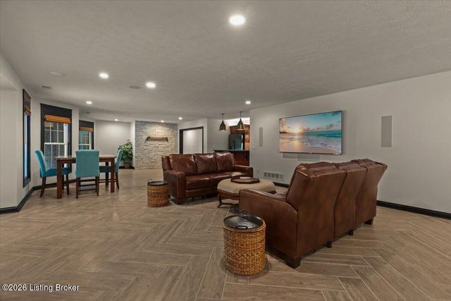 17106 Deer Crossing Trail, Louisville, KY 40023