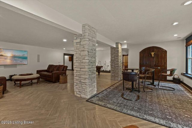 17106 Deer Crossing Trail, Louisville, KY 40023