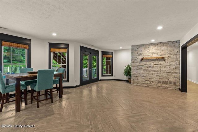 17106 Deer Crossing Trail, Louisville, KY 40023