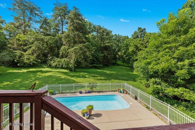17106 Deer Crossing Trail, Louisville, KY 40023