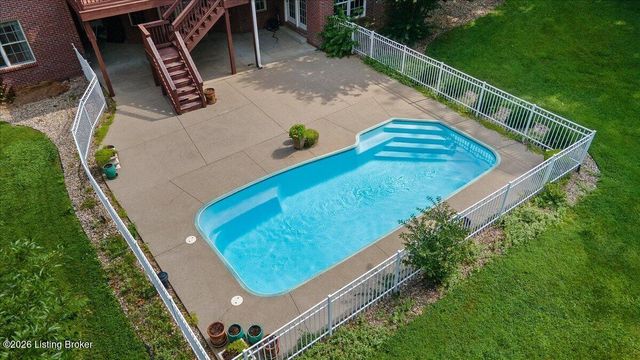 17106 Deer Crossing Trail, Louisville, KY 40023