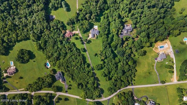 17106 Deer Crossing Trail, Louisville, KY 40023