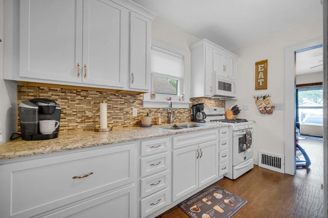 518 Grove Street, La Porte, IN 46350