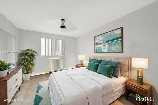 2620 S University Dr 109, Davie, FL 33328