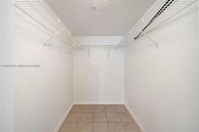 2620 S University Dr 109, Davie, FL 33328