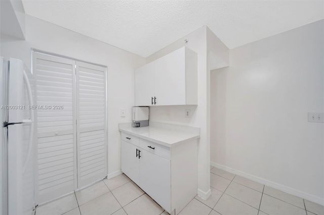 2620 S University Dr 109, Davie, FL 33328