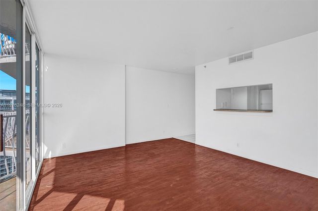 7601 E Treasure Dr 2205, North Bay Village, FL 33141