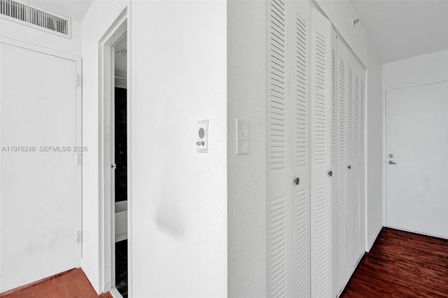 7601 E Treasure Dr 2205, North Bay Village, FL 33141