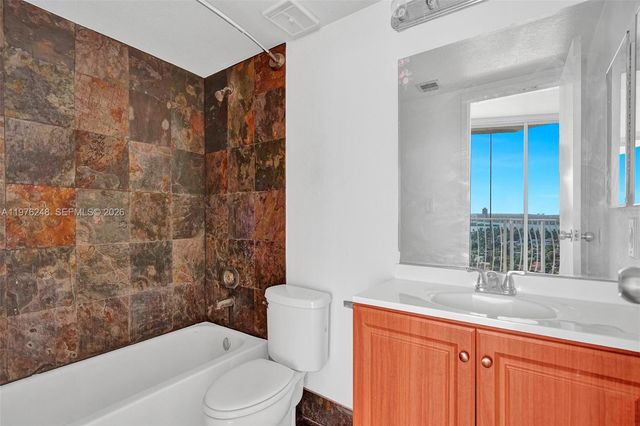 7601 E Treasure Dr 2205, North Bay Village, FL 33141