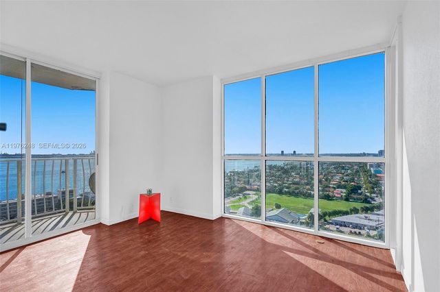 7601 E Treasure Dr 2205, North Bay Village, FL 33141