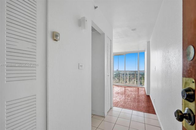 7601 E Treasure Dr 2205, North Bay Village, FL 33141