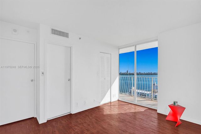 7601 E Treasure Dr 2205, North Bay Village, FL 33141