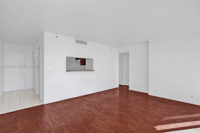 7601 E Treasure Dr 2205, North Bay Village, FL 33141