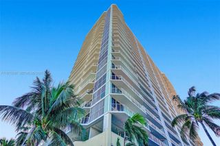 7601 E Treasure Dr 2205, North Bay Village, FL 33141