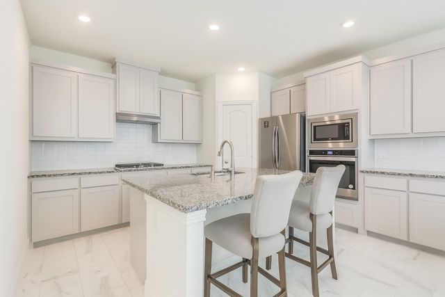 337 Gleneagles Drive, Garland, TX 75040