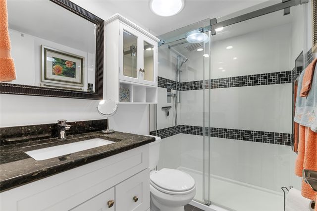 210 Oakridge N 210, Deerfield Beach, FL 33442