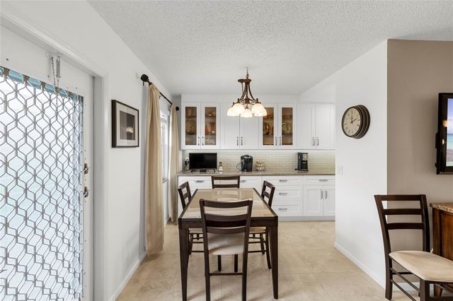 210 Oakridge N 210, Deerfield Beach, FL 33442