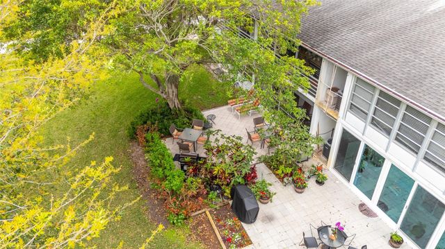 210 Oakridge N 210, Deerfield Beach, FL 33442