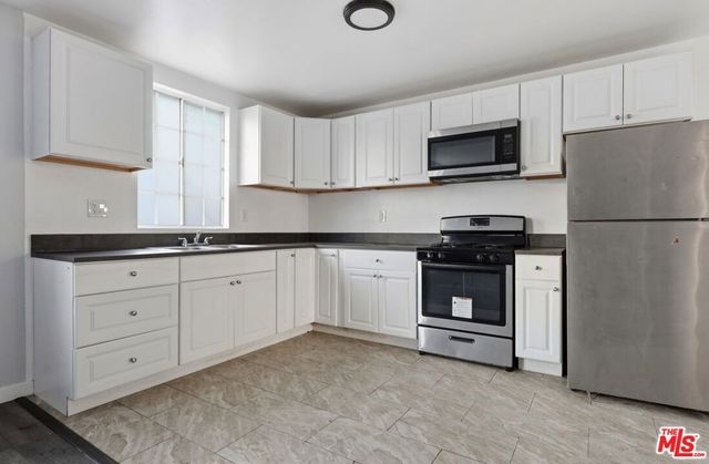 5442 Virginia Avenue 6, Los Angeles, CA 90029