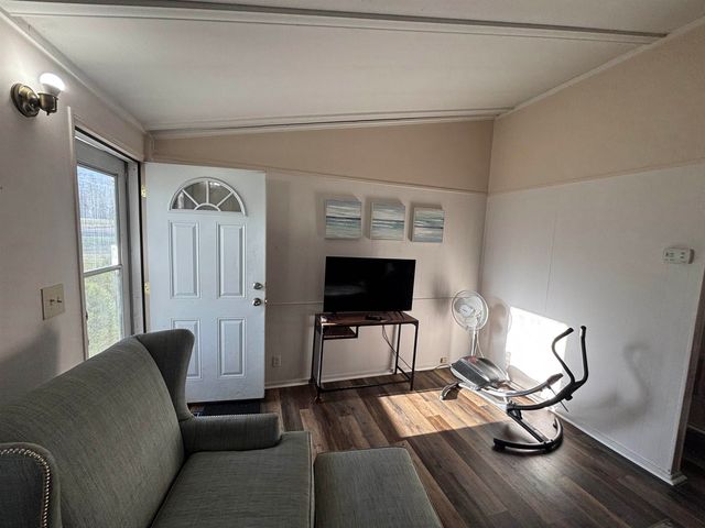 105 & 107 Brand Street, Elk Rapids, MI 49629